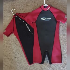 Skin Kids Red and Black Shorty Wetsuit